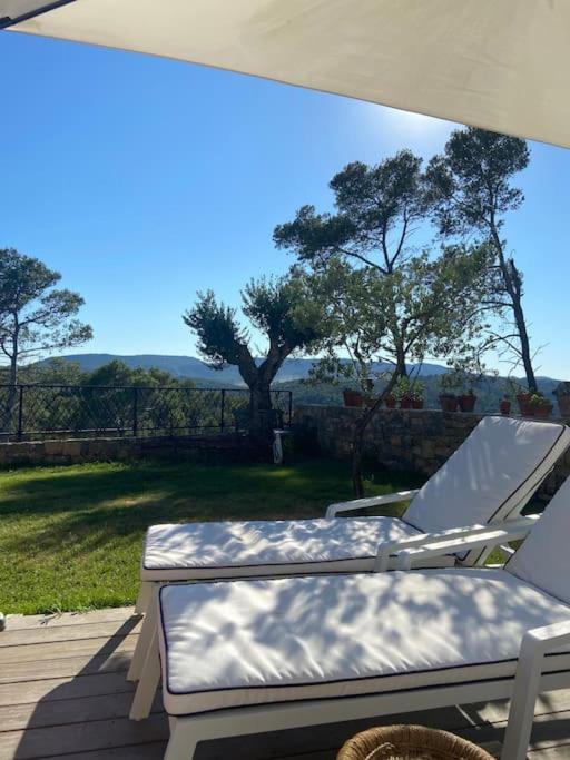 Au Coucher De Soleil Inoubliable Sur Les Collines Vidauban
