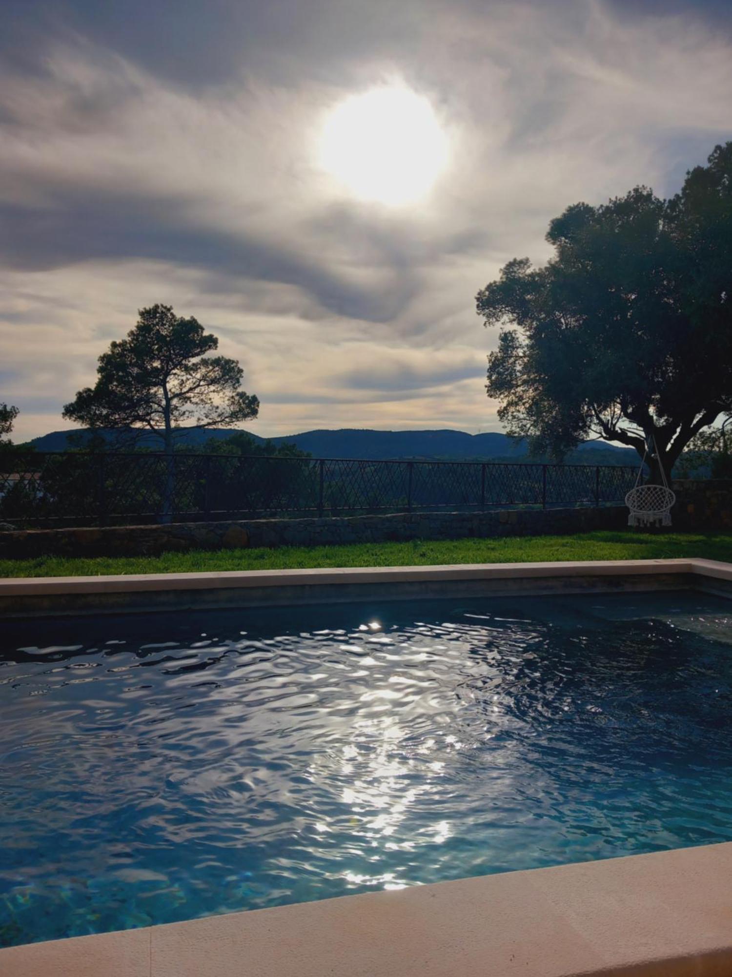 Villa Au Coucher De Soleil Inoubliable Sur Les Collines