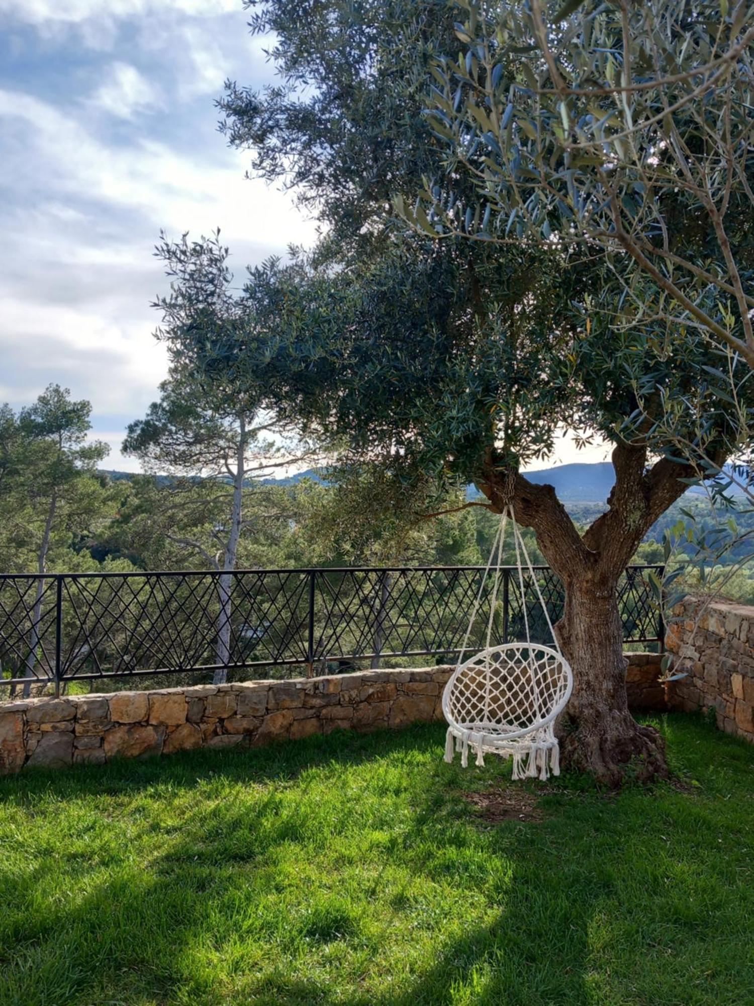 Au Coucher De Soleil Inoubliable Sur Les Collines Villa *